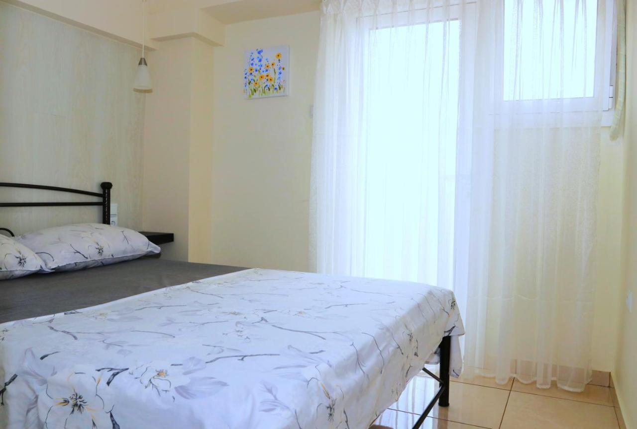 Persey Apartment Atene Esterno foto